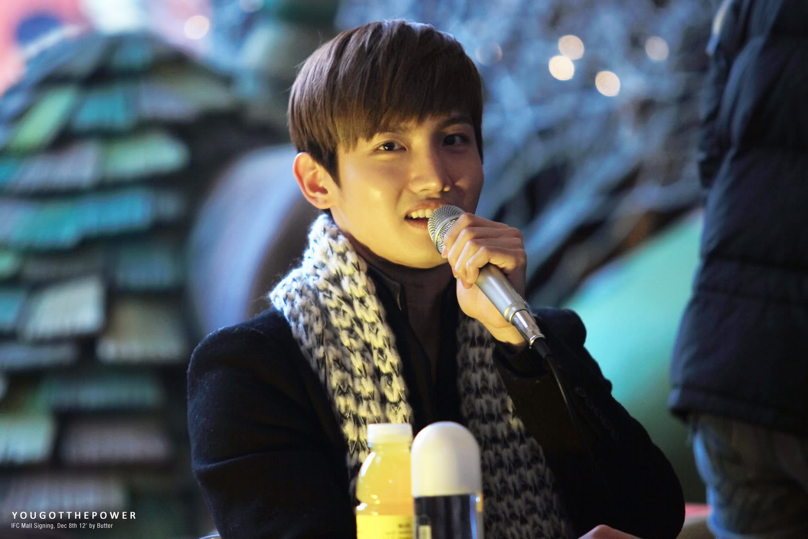 [08.12.12][Pics] Changmin - "Humanoids" Fansign Event in Yeouido 22-4