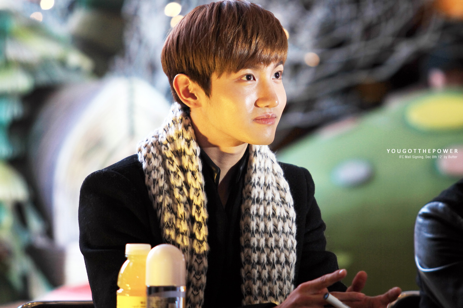 [08.12.12][Pics] Changmin - "Humanoids" Fansign Event in Yeouido 25-4