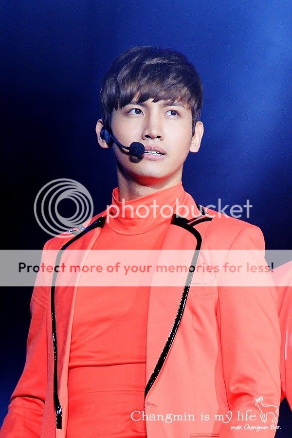 [22.12.12][Pics] Changmin - Sichuan TV New Year's Eve Concert 27-5