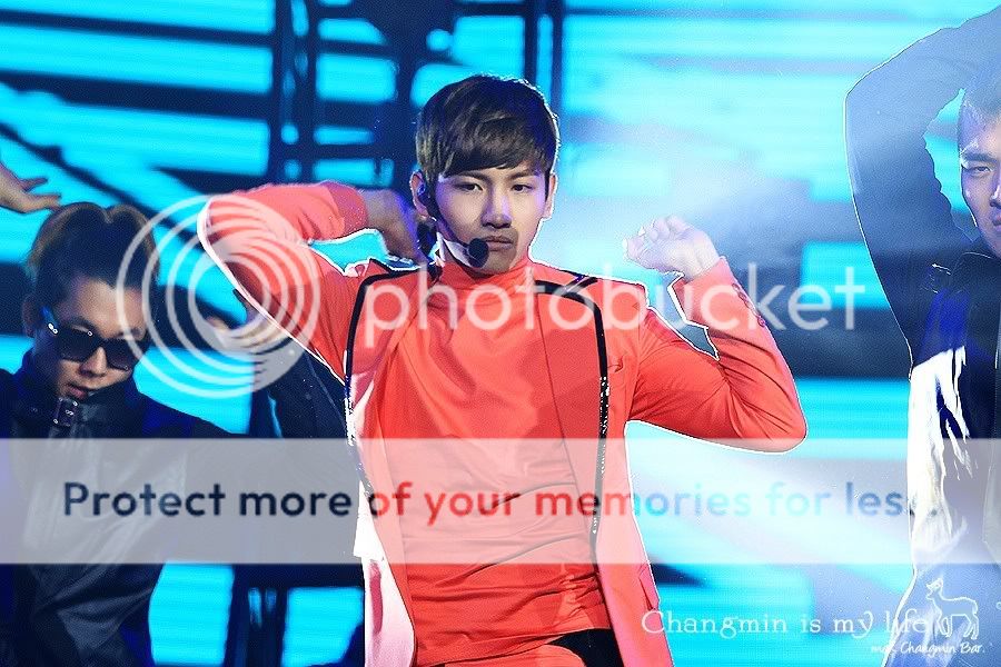 [22.12.12][Pics] Changmin - Sichuan TV New Year's Eve Concert 3-5