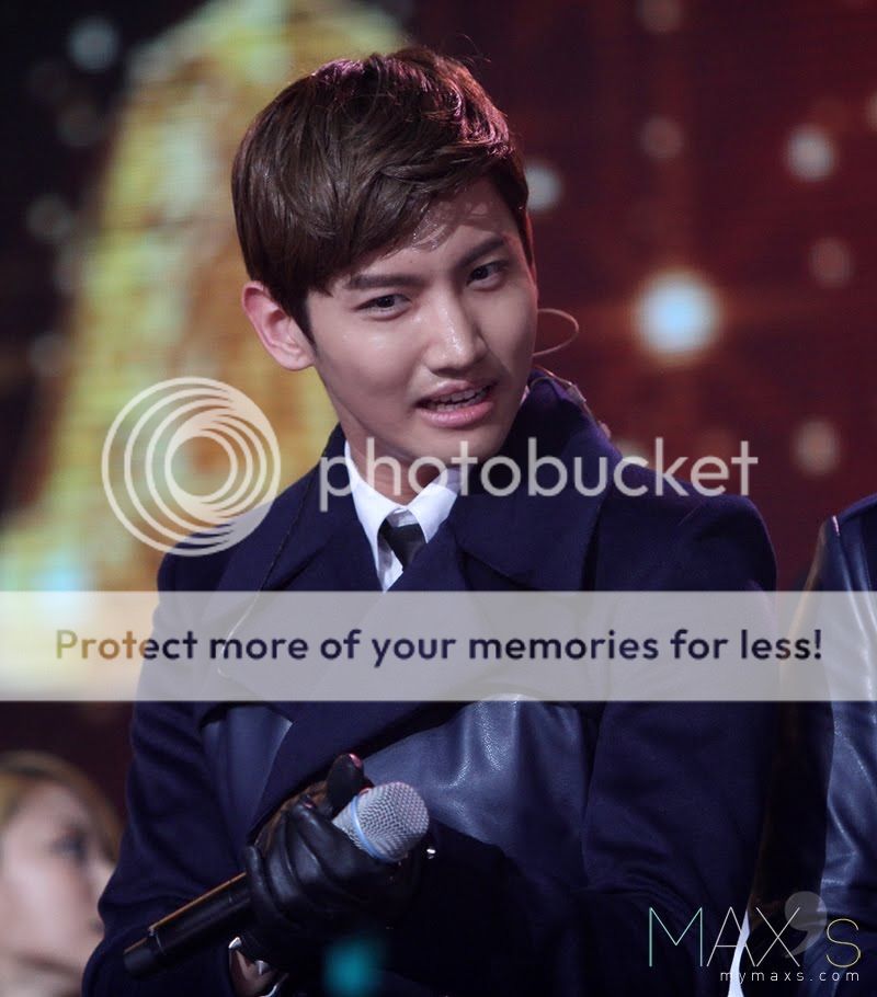 [21.12.12][Pics] Changmin - KBS Music Bank Year End Christmas Special 3_1