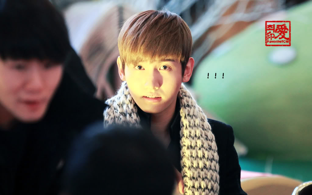 [08.12.12][Pics] Changmin - "Humanoids" Fansign Event in Yeouido 55528647201212091848472249554640498_000