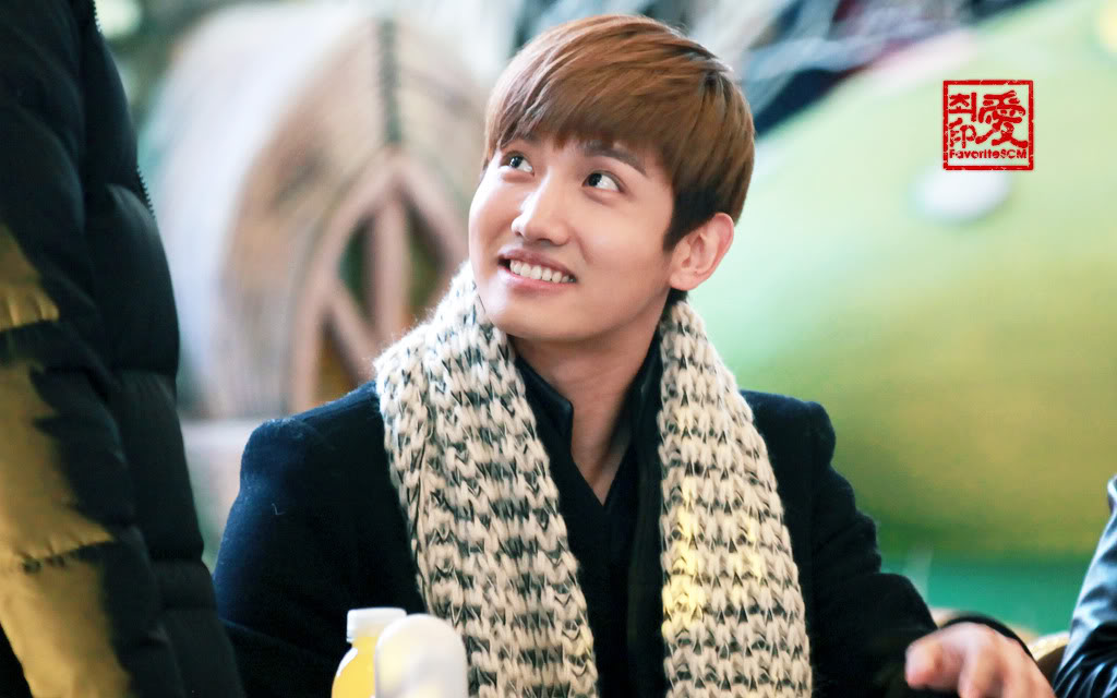 [08.12.12][Pics] Changmin - "Humanoids" Fansign Event in Yeouido 55528647201212091848472249554640498_003