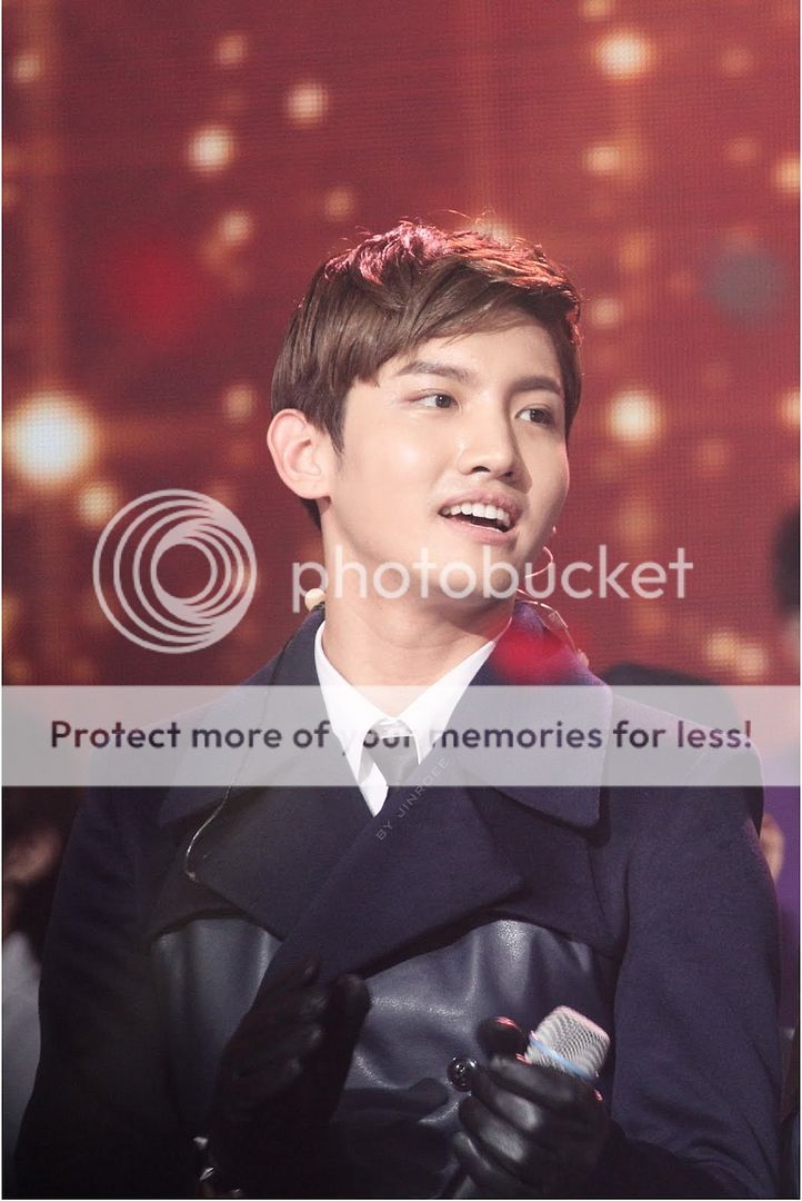 [21.12.12][Pics] Changmin - KBS Music Bank Year End Christmas Special Jr2