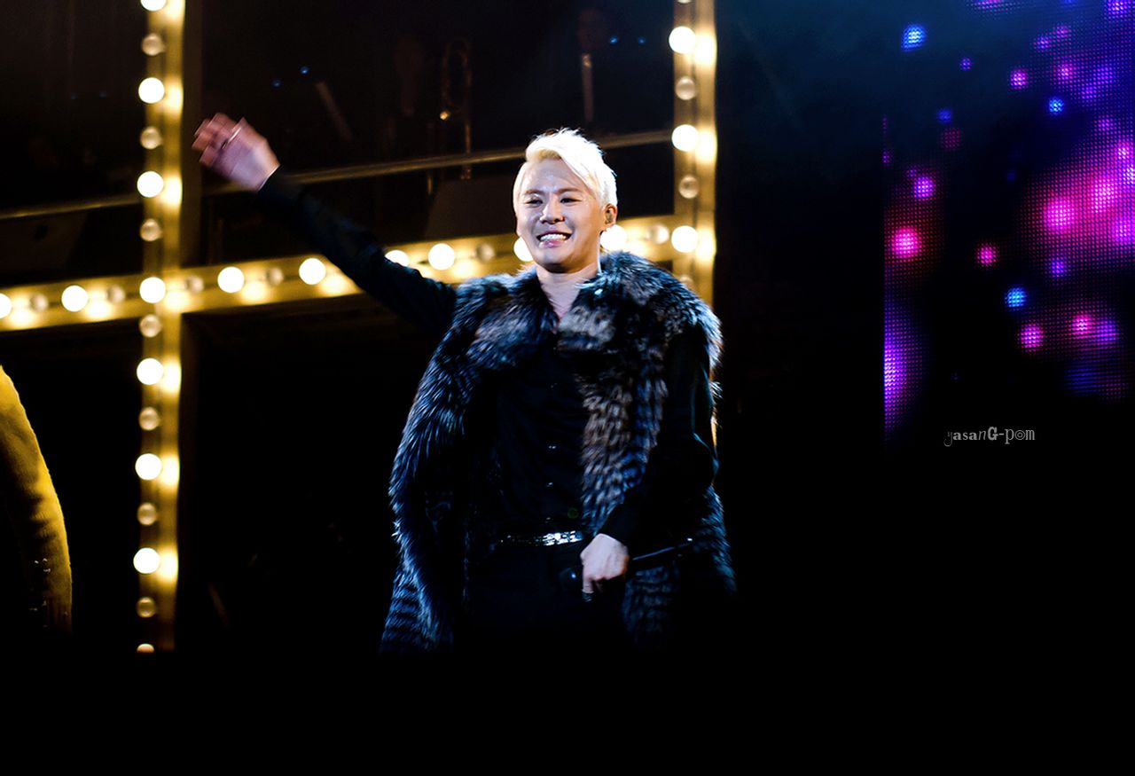 [31.12.12][Pics] Junsu - XIA 2012 Ballad & Musical Concert with Ochestra (Day 3) 232