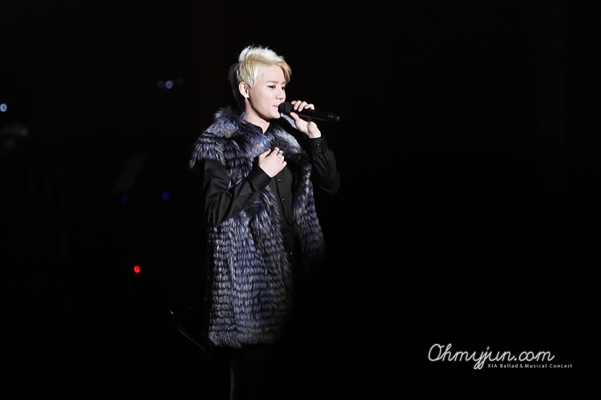 [31.12.12][Pics] Junsu - XIA 2012 Ballad & Musical Concert with Ochestra (Day 3) 2343