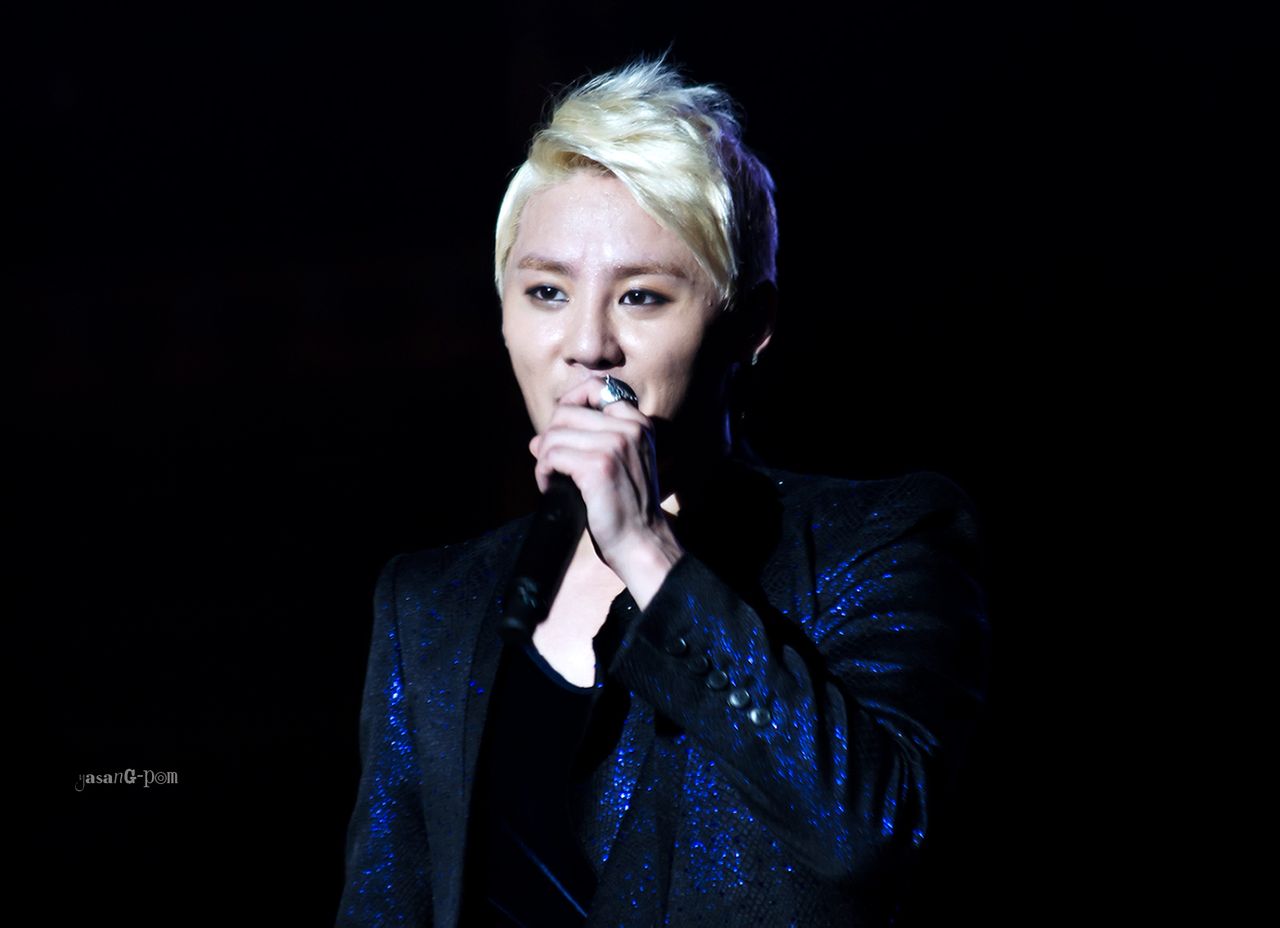 [31.12.12][Pics] Junsu - XIA 2012 Ballad & Musical Concert with Ochestra (Day 3) 239