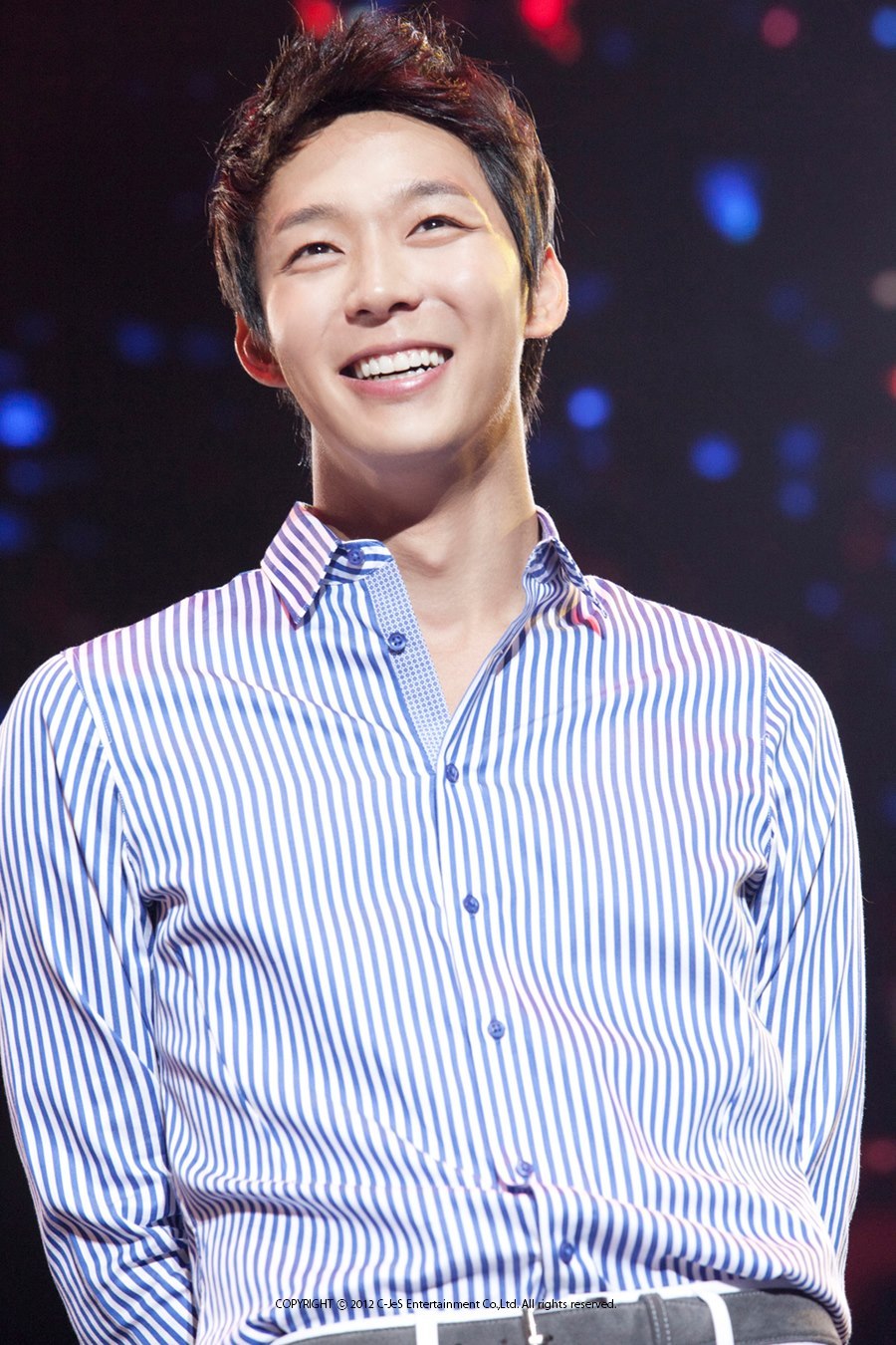 [29.08.12][News] YooChun giống nhân vật trong truyện tranh tại Fanmeeting ở Shanghai của mình 287930_318791221549582_1566714773_o