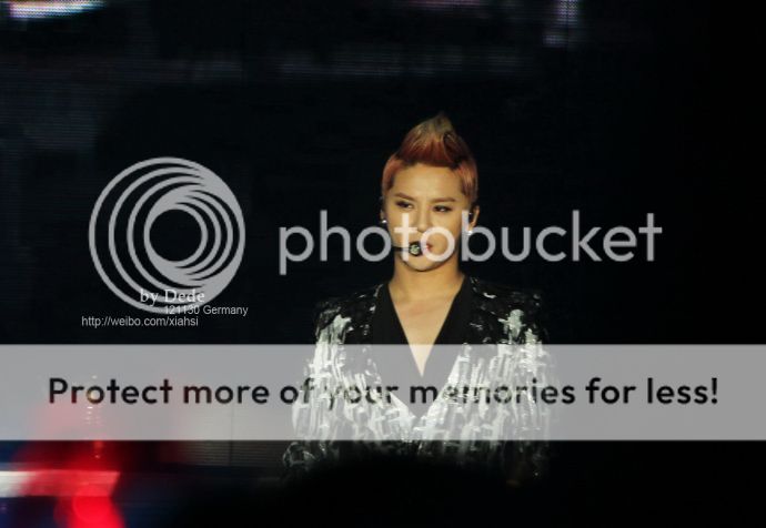 [30.11.12][Pics] Xia Junsu - The 1st World Tour Concert in Oberhausen ,Germany 5c5cb62egw1dzfx2tjva6j