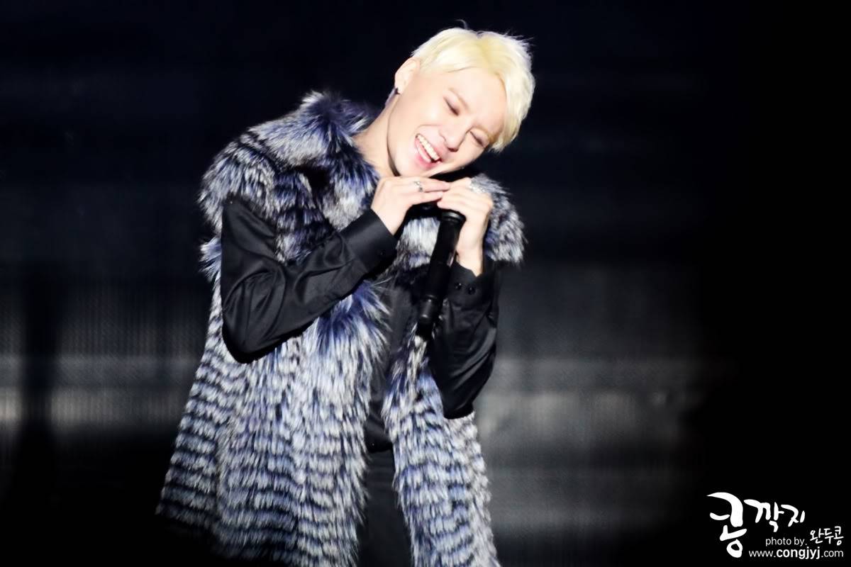 [29.12.12][Pics] Junsu - XIA 2012 Ballad & Musical Concert with Ochestra (Day 1) 626bs