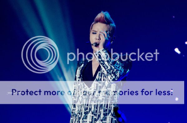 [30.11.12][Pics] Xia Junsu - The 1st World Tour Concert in Oberhausen ,Germany 696173460