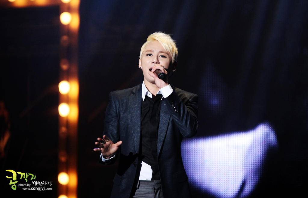 [30.12.12][Pics] Junsu - XIA 2012 Ballad & Musical Concert with Ochestra (Day 2) A_YC2HrCYAA_5c0_zps5338ad48