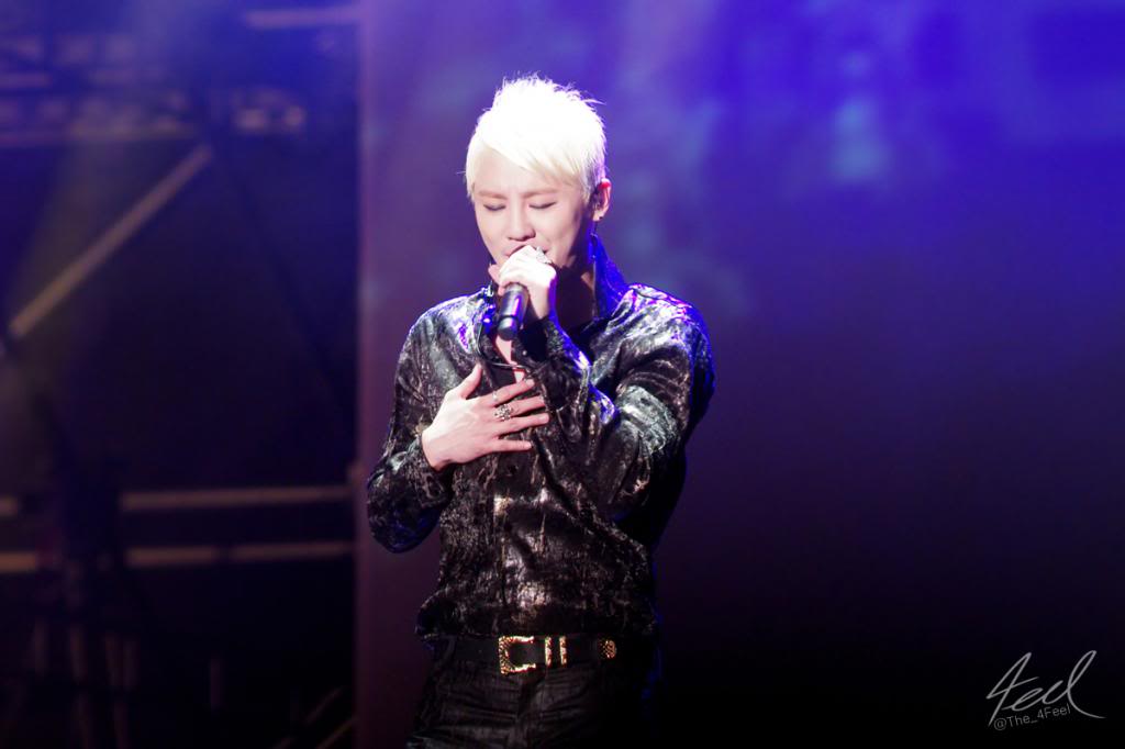 [30.12.12][Pics] Junsu - XIA 2012 Ballad & Musical Concert with Ochestra (Day 2) Icvcfs6Jvlb8c_zps462f33fb