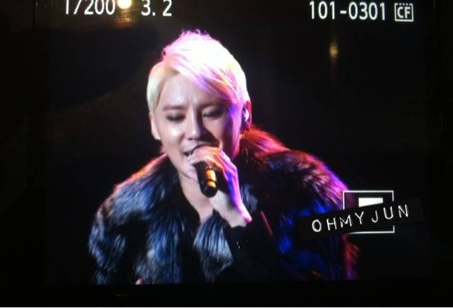 [29.12.12][Pics] Junsu - XIA 2012 Ballad & Musical Concert with Ochestra (Day 1) Omj4