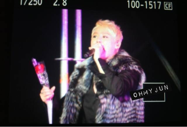 [30.12.12][Pics] Junsu - XIA 2012 Ballad & Musical Concert with Ochestra (Day 2) Omj5-1_zpsdc340e37