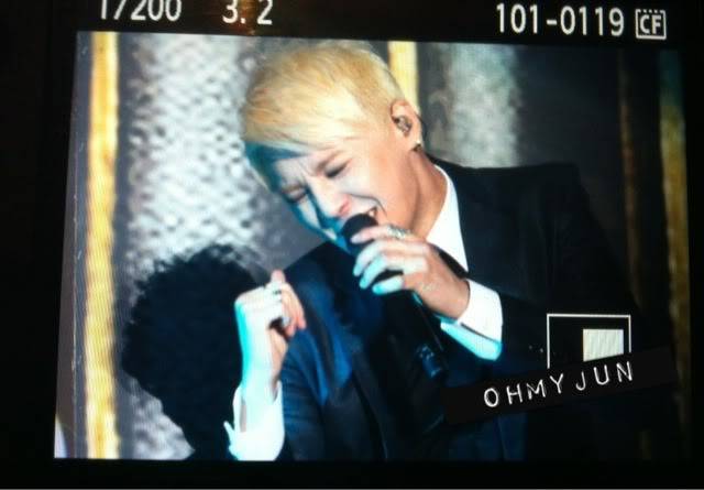 [29.12.12][Pics] Junsu - XIA 2012 Ballad & Musical Concert with Ochestra (Day 1) Omj5