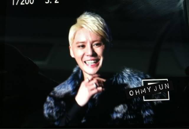 [29.12.12][Pics] Junsu - XIA 2012 Ballad & Musical Concert with Ochestra (Day 1) Omj6