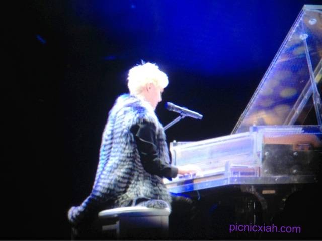 [30.12.12][Pics] Junsu - XIA 2012 Ballad & Musical Concert with Ochestra (Day 2) Xp1-1_zpsac6f6aab