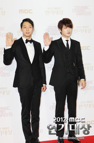 [30.12.12][Pics] JaeChun - MBC Drama Awards  2012drama_photo121230212114entertain2_zpsdfa391f4