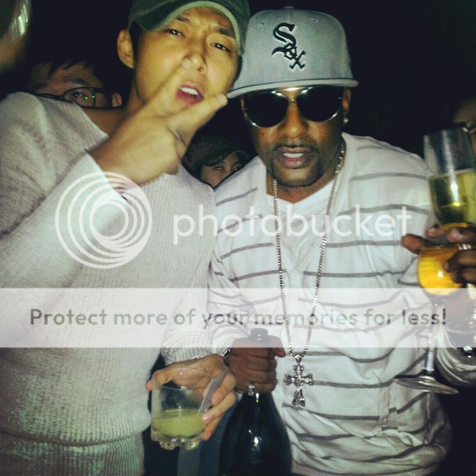 [02.01.13][Pics] JYJ - with Tyrone Niddy Buckner 73772610200104368513489