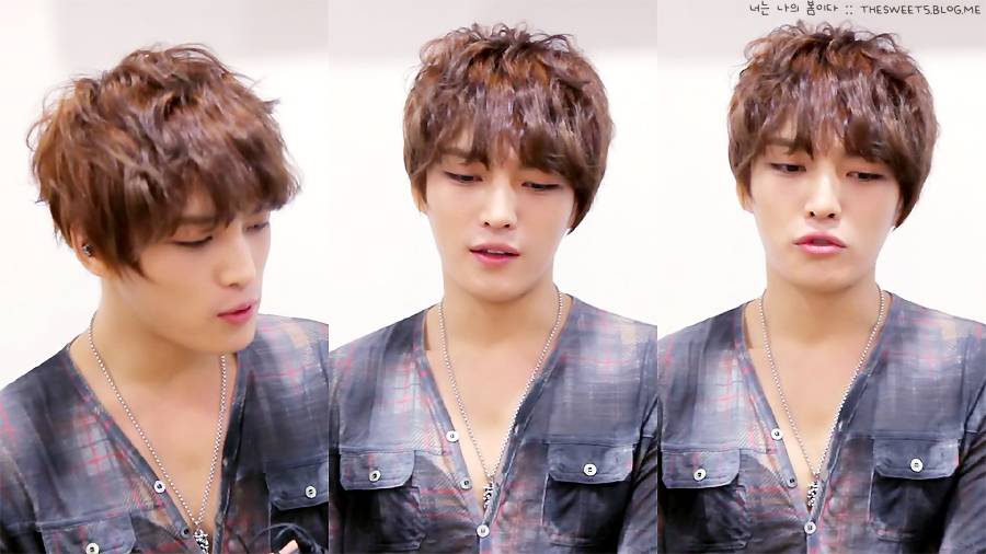 [03.01.13][Caps+Gifs] Jaejoong - ‘The JYJ’ Magazine Video Message Peview Untitled-5-1