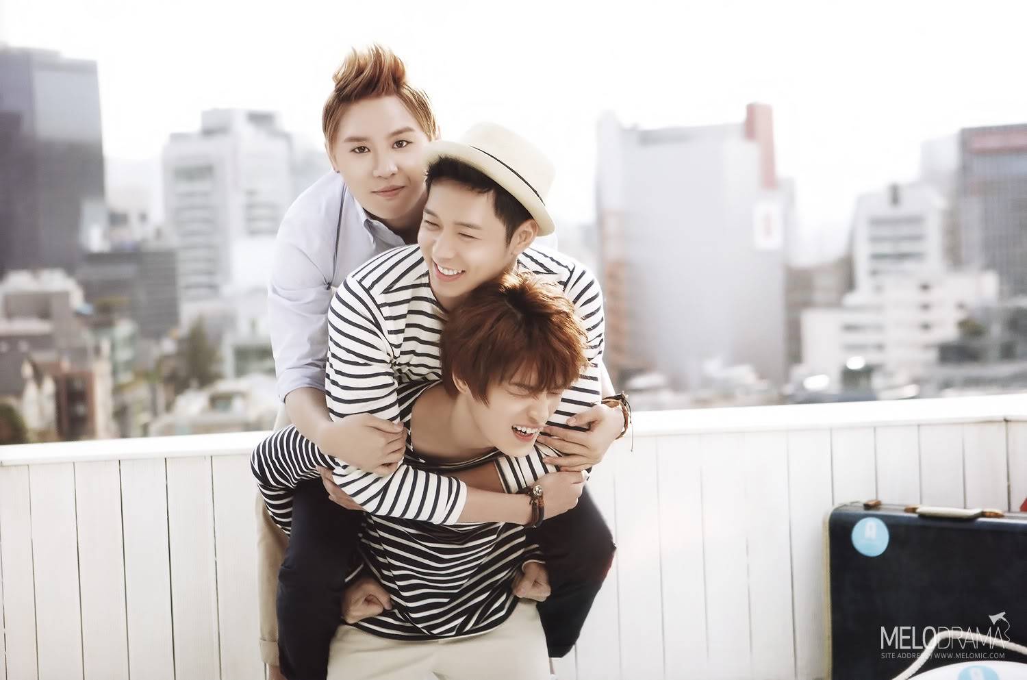 [01.12.12][Pics] JYJ - Tonymoly 2013 Calendar Tonymoly_008