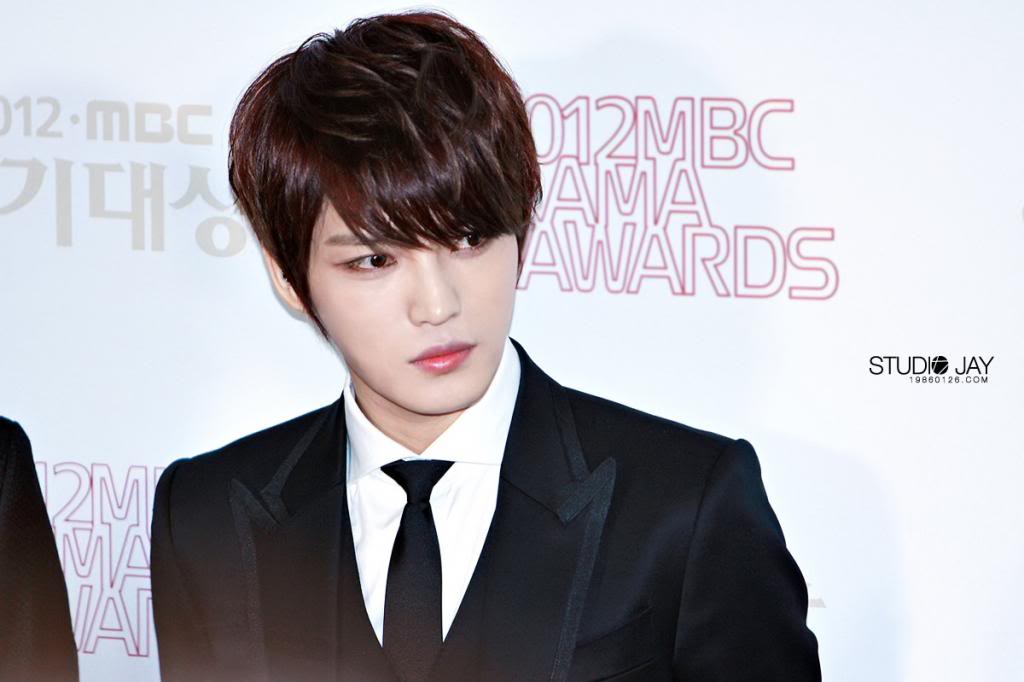 [30.12.12][Pics] Jaejoong - MBC Drama Awards  121230_03_jay_zpsd21536eb