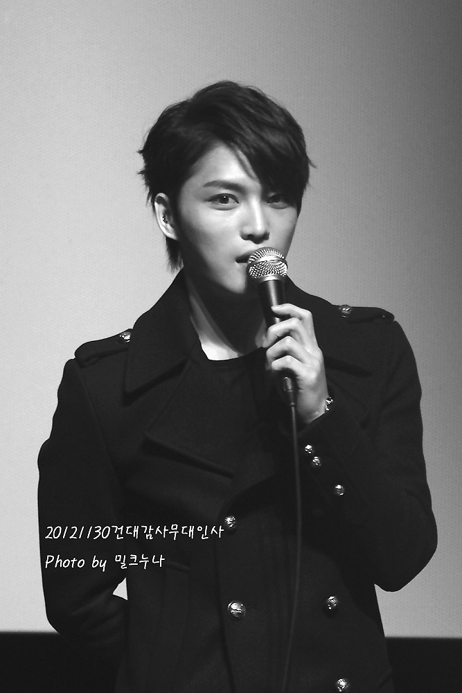 [30.11.12][Pics] Jaejoong - “Code Name Jackal” Stage Greeting (Day 7)   7u4knq