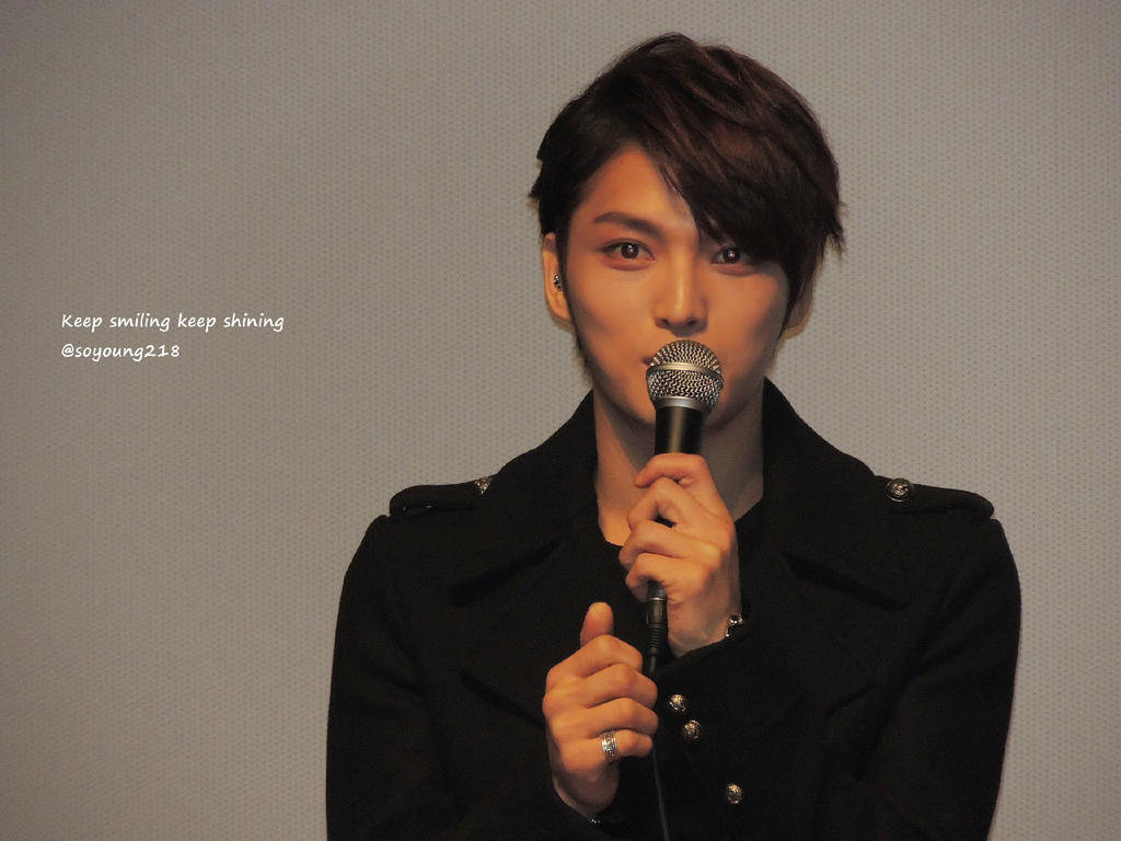 [30.11.12][Pics] Jaejoong - “Code Name Jackal” Stage Greeting (Day 7)   A89ahfUCQAAbs8Rjpg_large