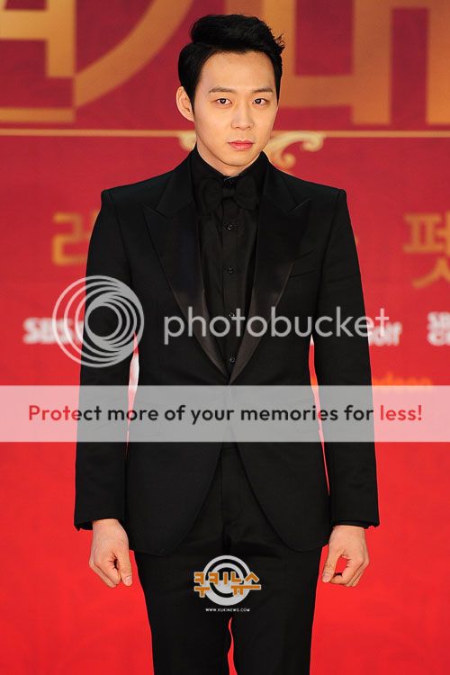 [31.12.12][Pics] Yoochun - SBS Drama Awards 121231_rickej25_zpsdc054bf0