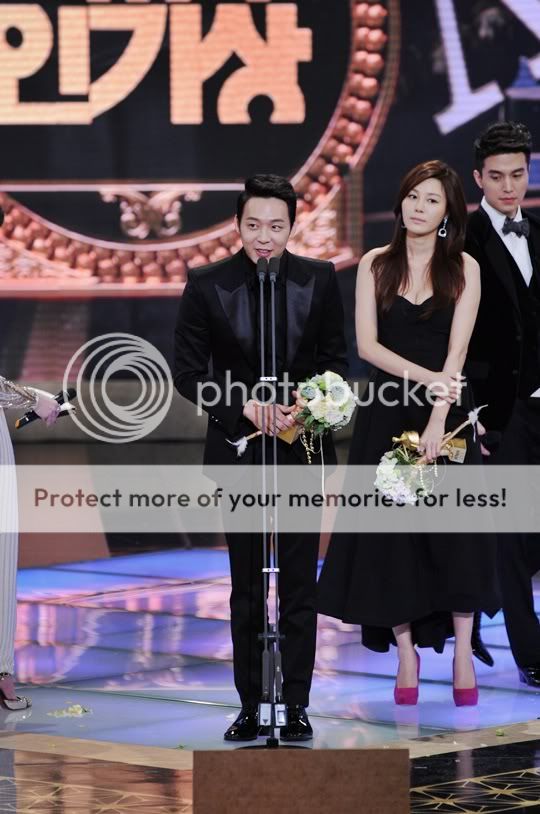 [31.12.12][Pics] Yoochun - SBS Drama Awards 1356971483_443490_zps0dcfdac8