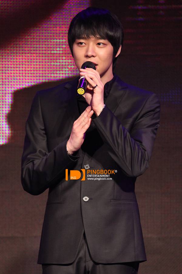 [2011.04.01] YooChun - World Tour Concert Press Con (2011-2012) in Bangkok, Thailand 1fc4e46e