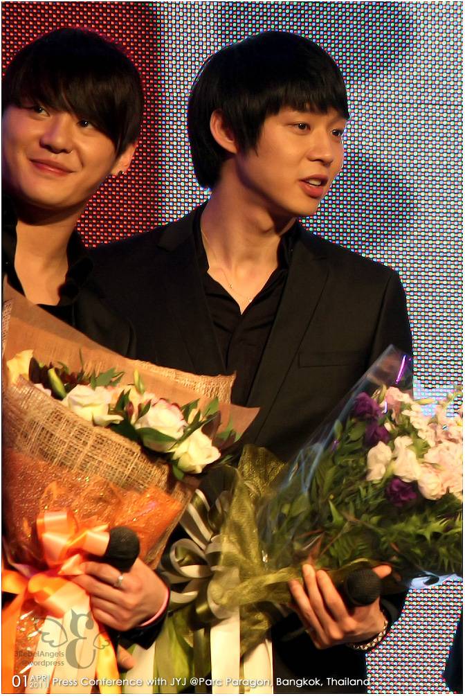 [2011.04.01] YooChun - World Tour Concert Press Con (2011-2012) in Bangkok, Thailand 2684421f