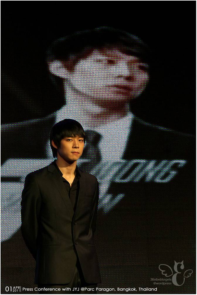 [2011.04.01] YooChun - World Tour Concert Press Con (2011-2012) in Bangkok, Thailand 3de547c9