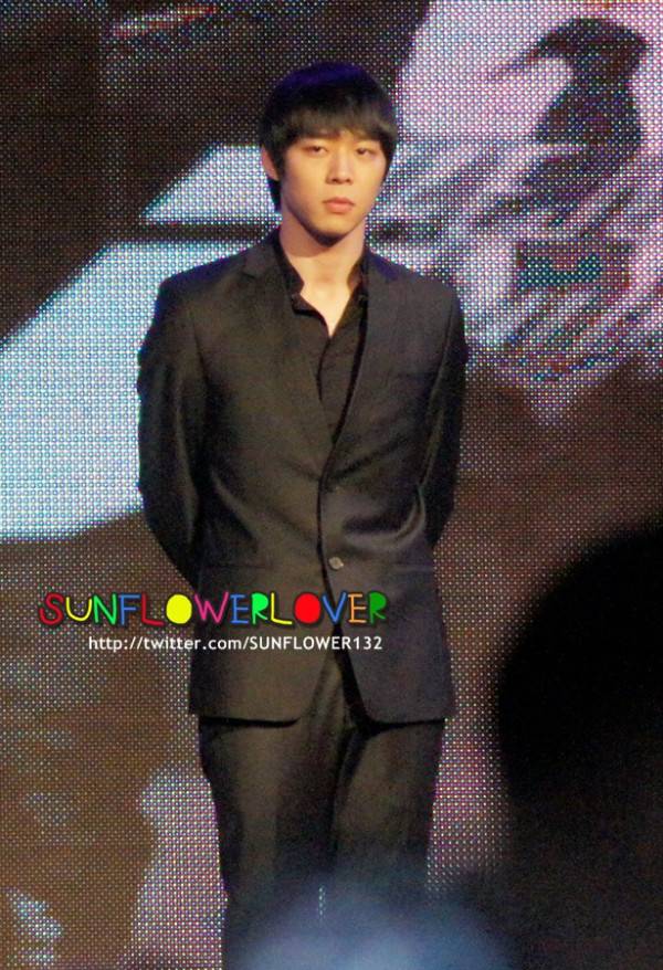 [2011.04.01] YooChun - World Tour Concert Press Con (2011-2012) in Bangkok, Thailand 40a6b8a1