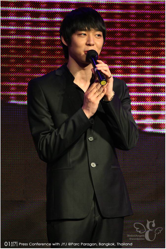 [2011.04.01] YooChun - World Tour Concert Press Con (2011-2012) in Bangkok, Thailand 477c1394