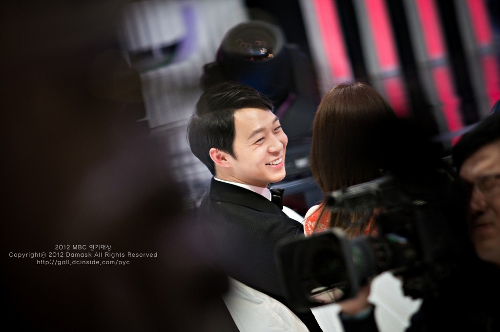 [30.12.12][Pics] Yoochun - MBC Drama Awards  4fdcdd58ccbf6c8132130336bc3eb13532fa40a2