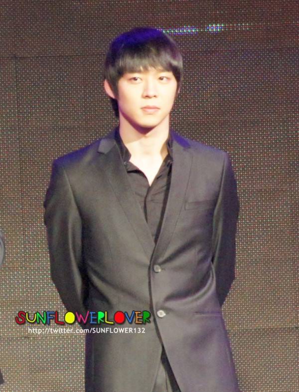 [2011.04.01] YooChun - World Tour Concert Press Con (2011-2012) in Bangkok, Thailand 66787d2e