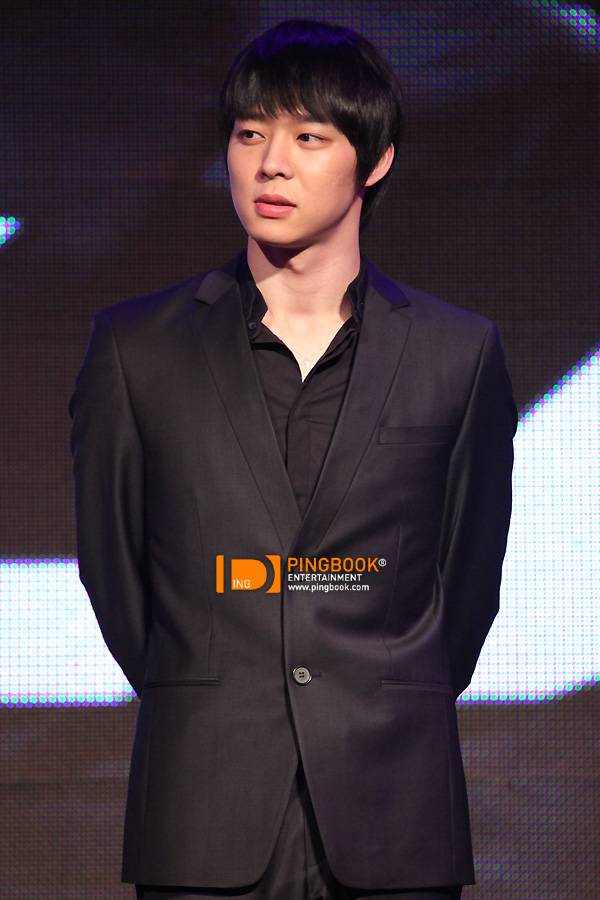 [2011.04.01] YooChun - World Tour Concert Press Con (2011-2012) in Bangkok, Thailand 6d8a5bc2