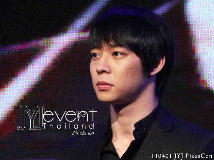 [2011.04.01] YooChun - World Tour Concert Press Con (2011-2012) in Bangkok, Thailand 816cbea8