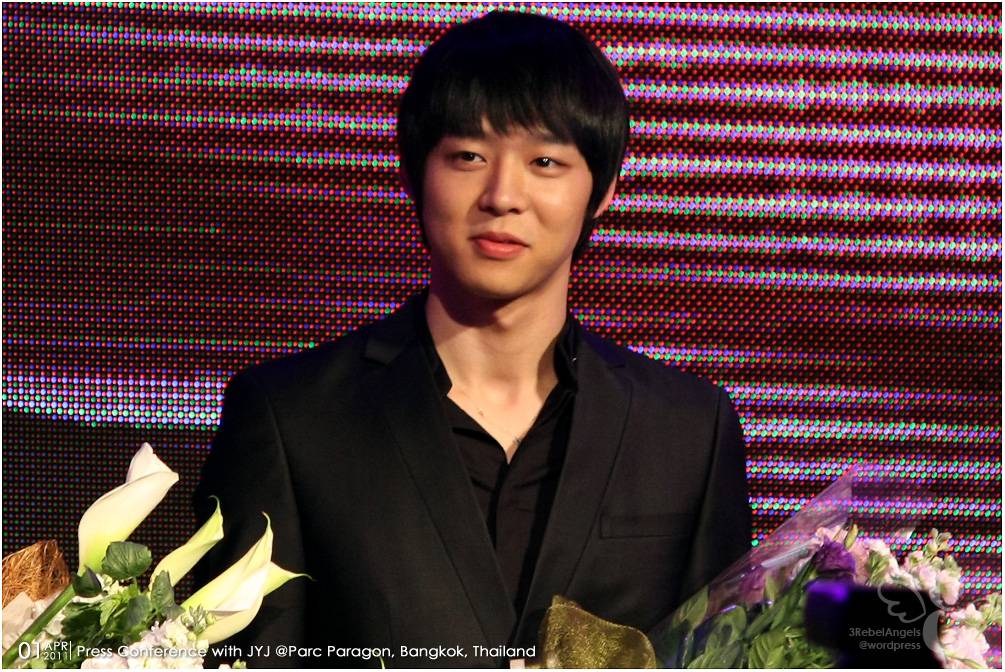 [2011.04.01] YooChun - World Tour Concert Press Con (2011-2012) in Bangkok, Thailand 902e53c4