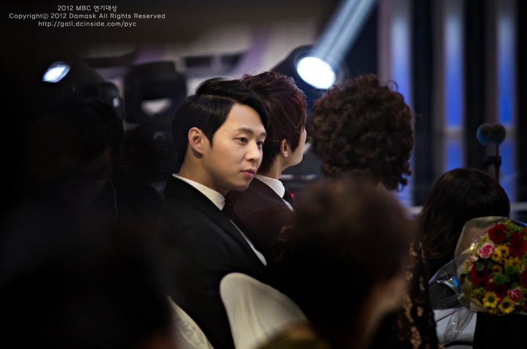 [30.12.12][Pics] Yoochun - MBC Drama Awards  B0796ed0f703918f96f51214513d269758eec4a2