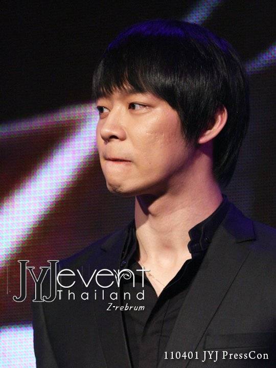 [2011.04.01] YooChun - World Tour Concert Press Con (2011-2012) in Bangkok, Thailand Bc4a5d1d