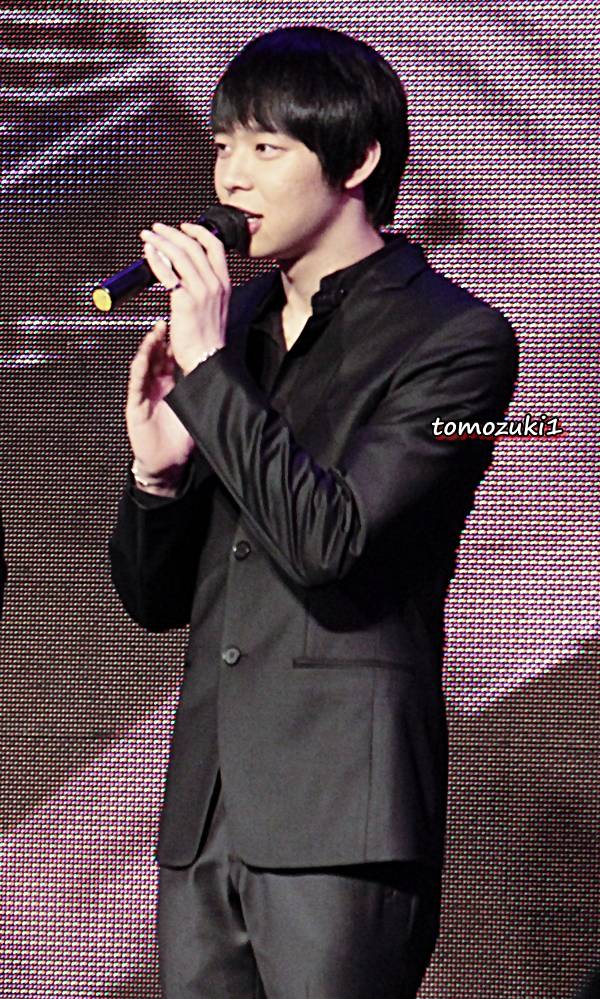 [2011.04.01] YooChun - World Tour Concert Press Con (2011-2012) in Bangkok, Thailand C31bca43