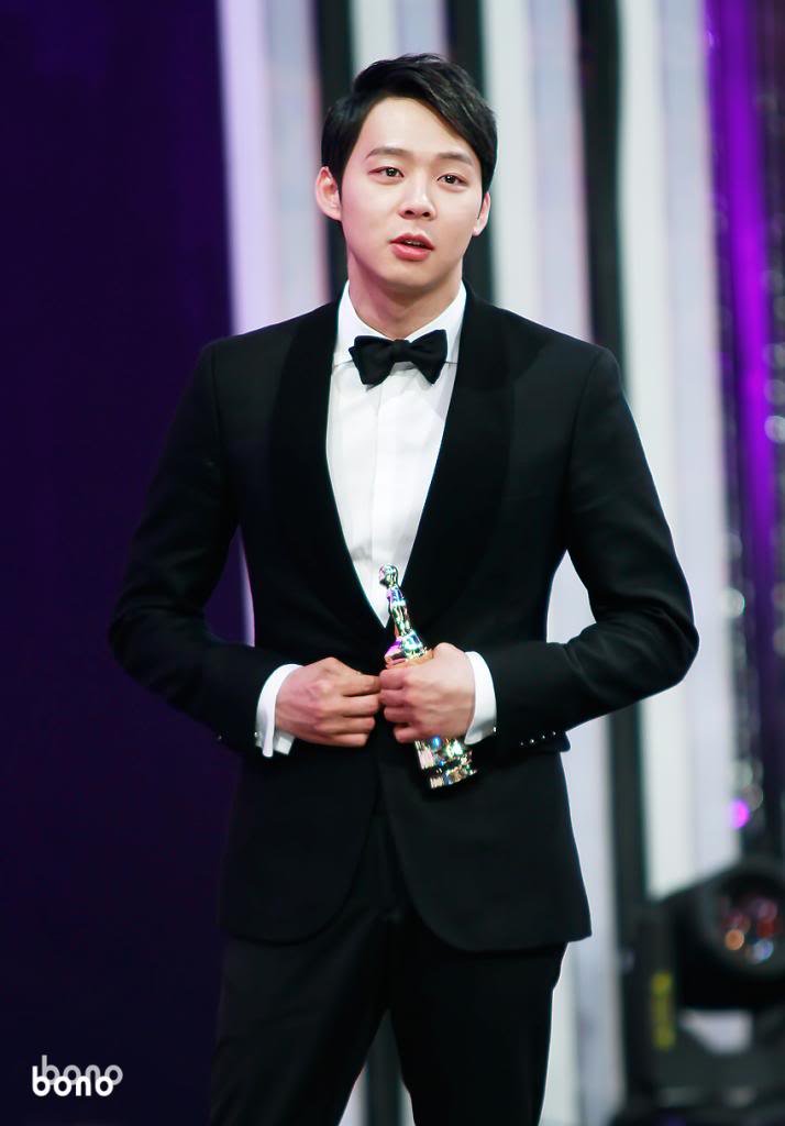 [30.12.12][Pics] Yoochun - MBC Drama Awards  Sksl1501_zps058a12e8
