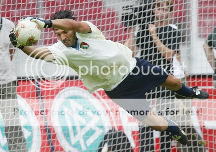 صور للحارس العظيم بوفون GianluigiBuffon