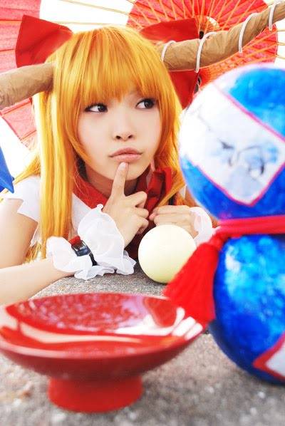 Touhou Cosplays Suika1