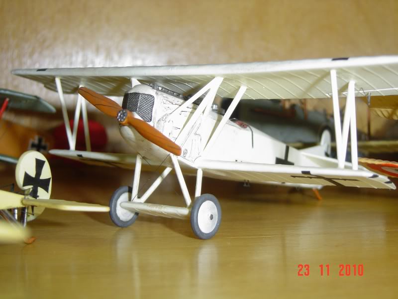 Fokker VII Esci 1/72 Madera, alambre y tela (4) DSC08145