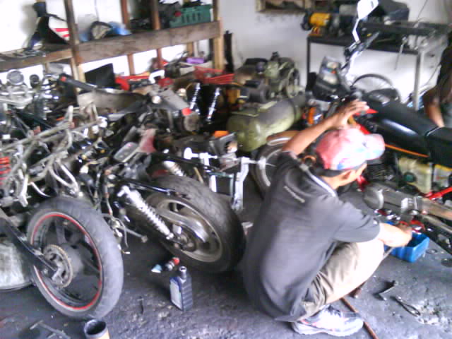 Bengkel Motor Pilihan Anda DSC02836