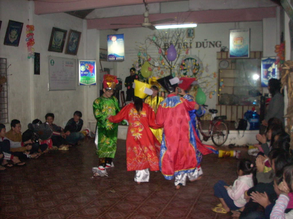 Tất Niên GĐPT Thiên Hương 2010 DSCN4748